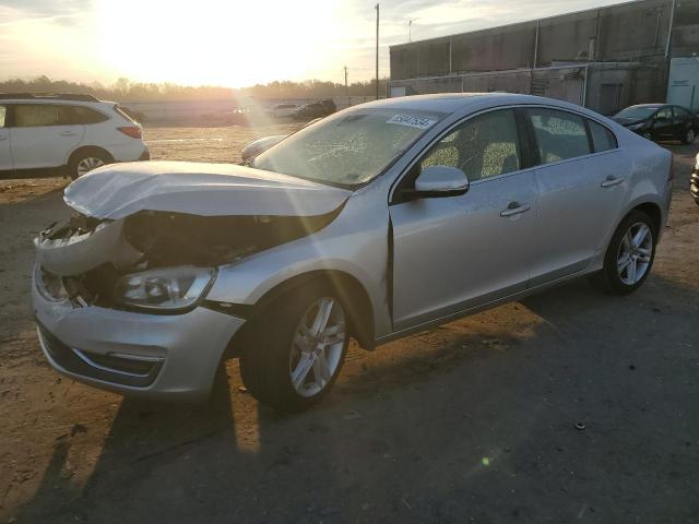 Sedans VOLVO S60 2014 Srebrny