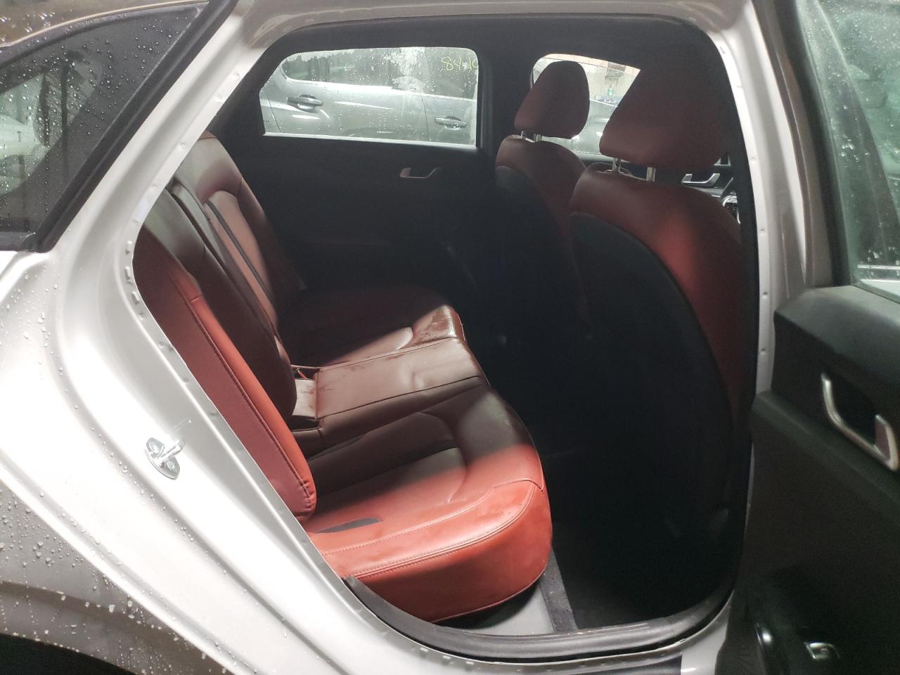 2024 Kia K5 - Image 10