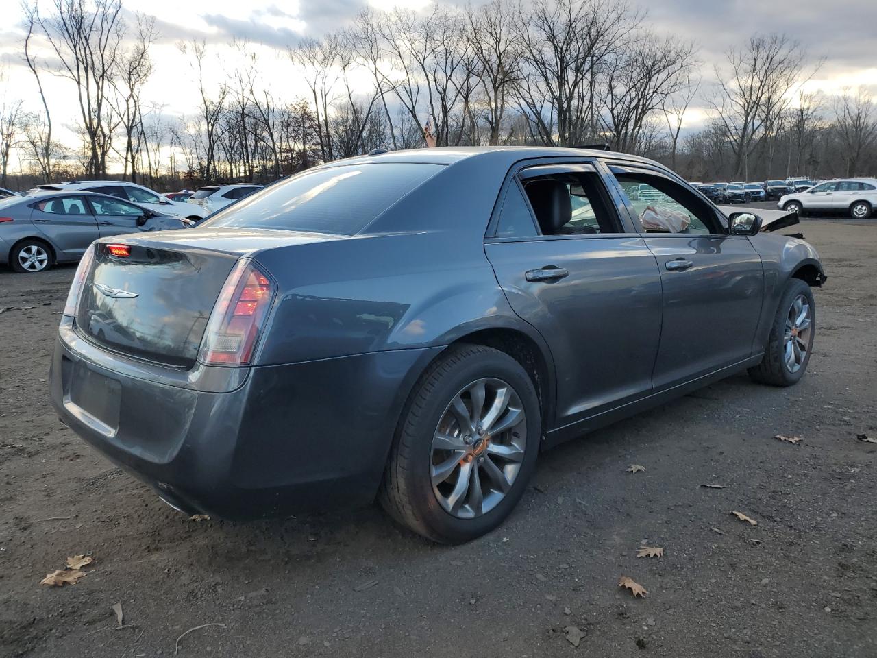 2014 Chrysler 300 - Image 3