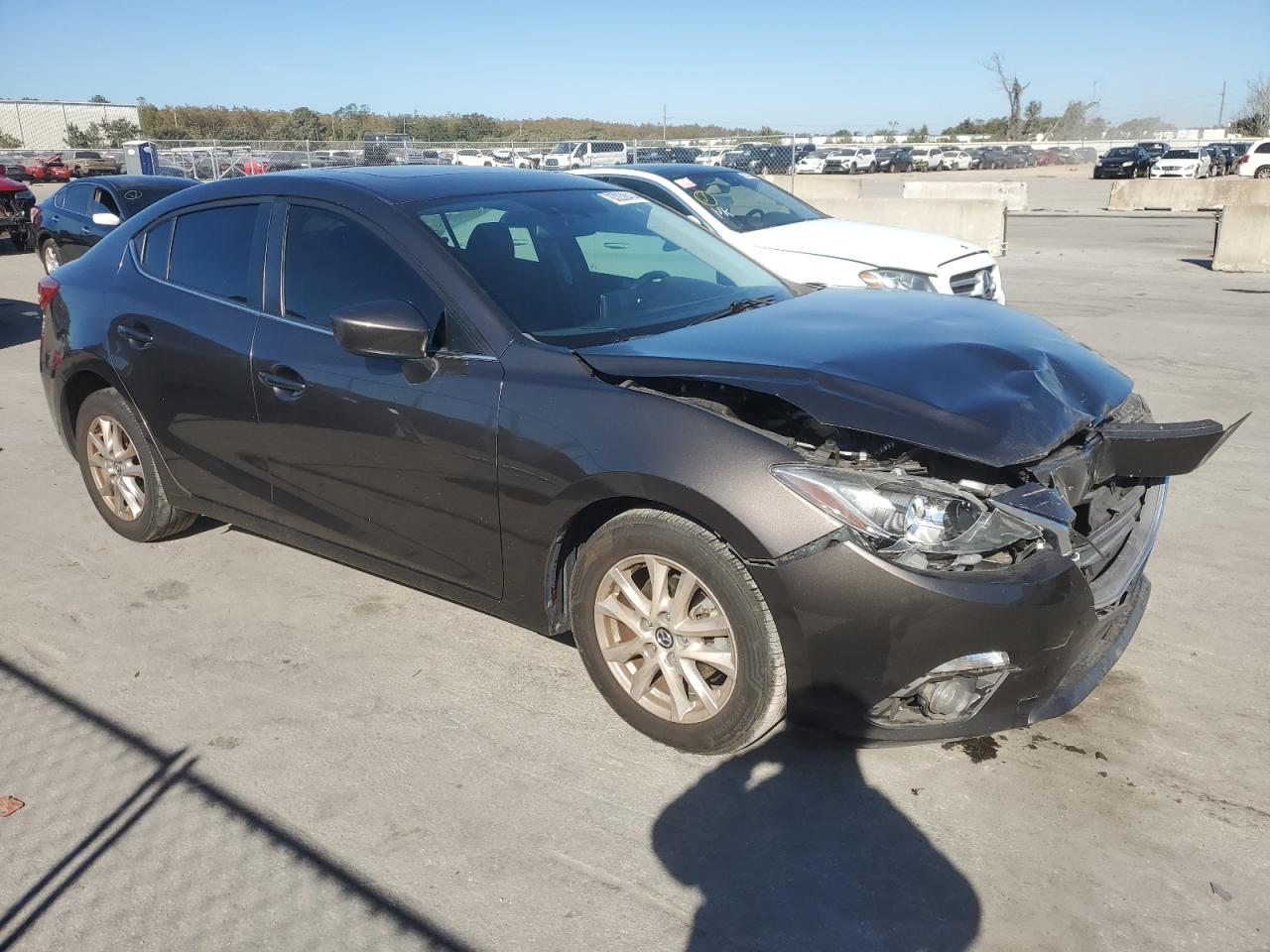 VIN 3MZBM1V71GM245533 2016 MAZDA 3 no.4