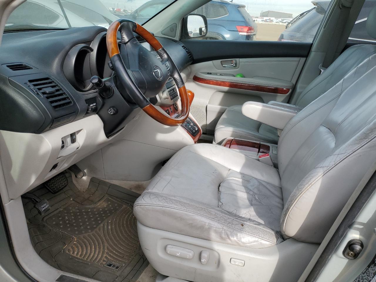 2004 Lexus RX - Image 7