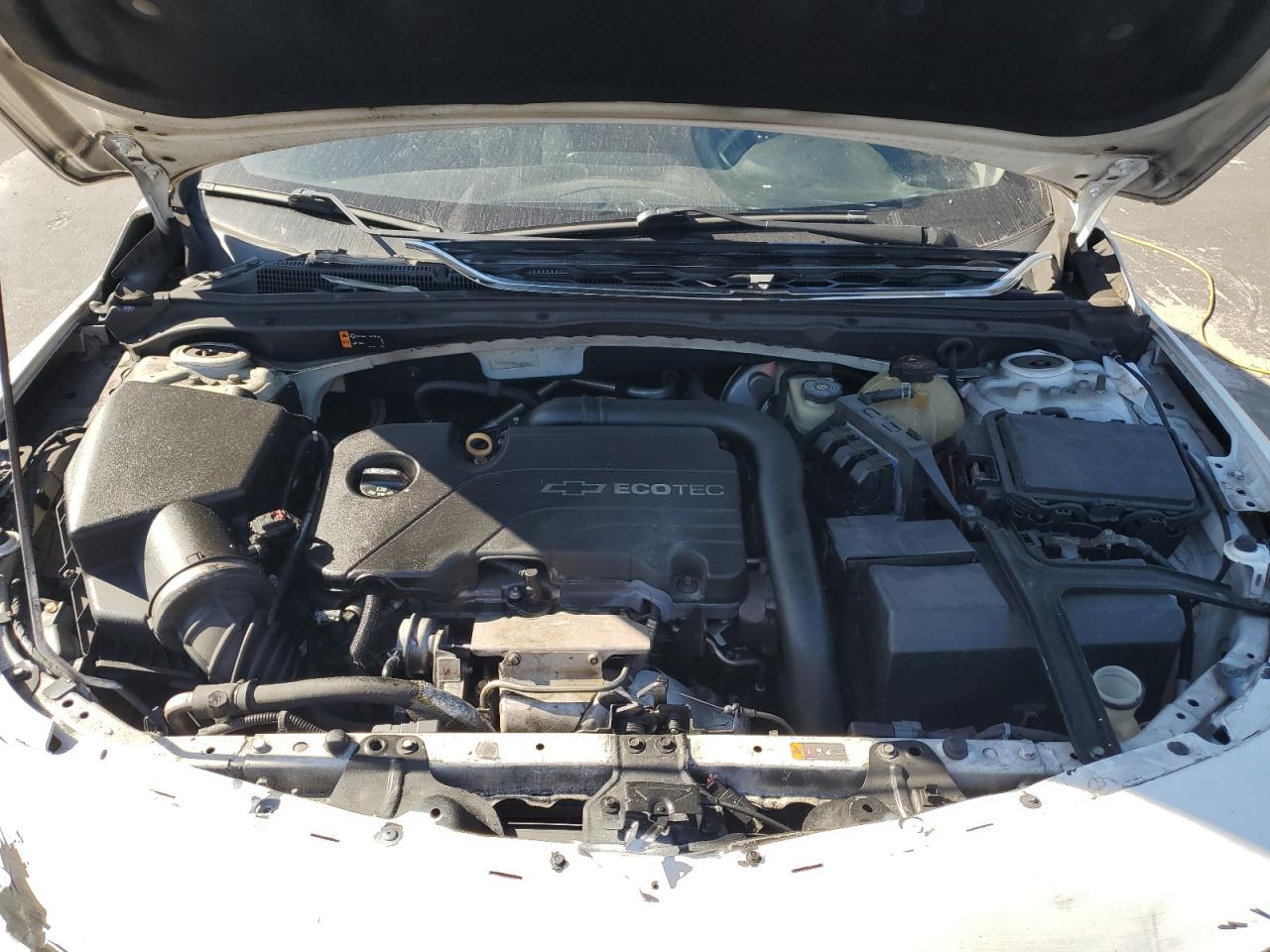 2016 Chevrolet Malibu - Image 11
