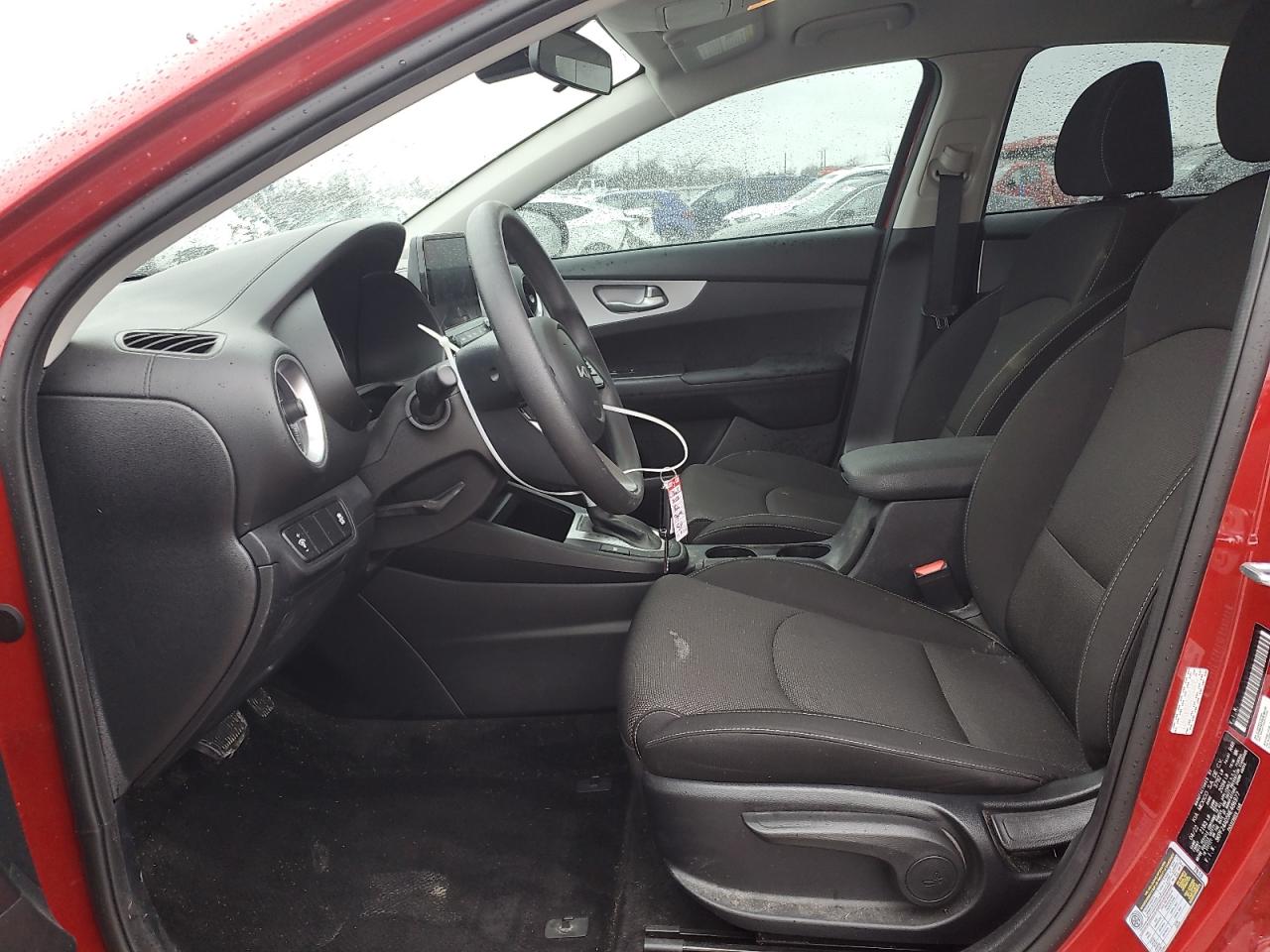 2022 Kia Forte - Image 7