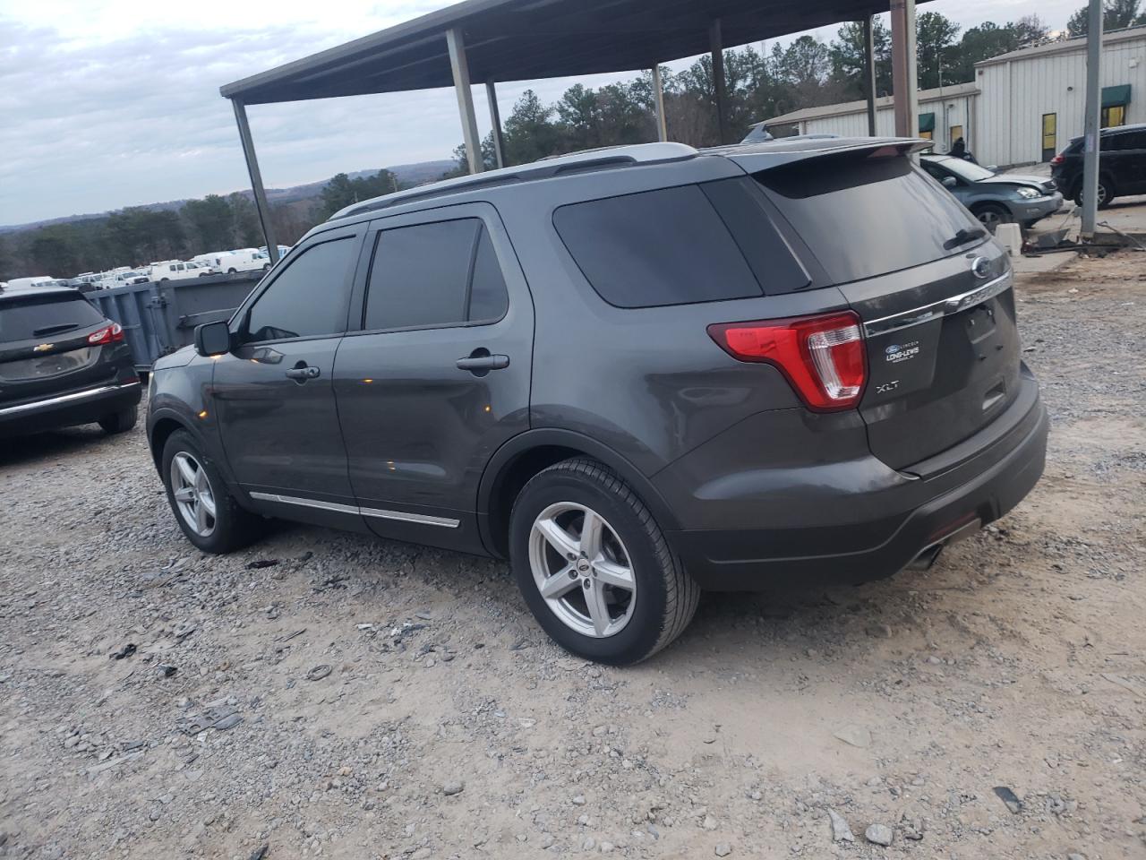 2019 Ford Explorer - Image 2