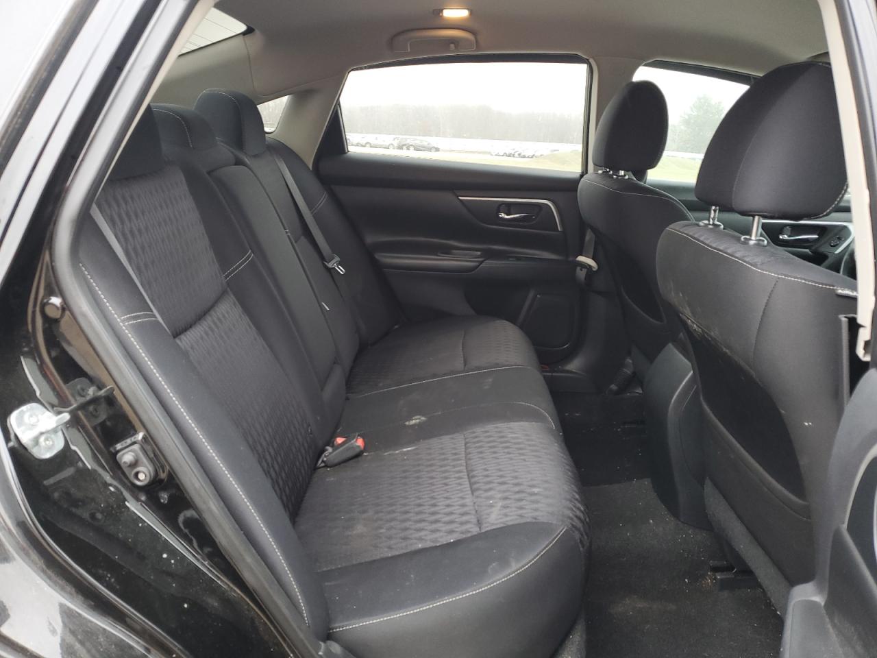 2017 Nissan Altima - Image 10