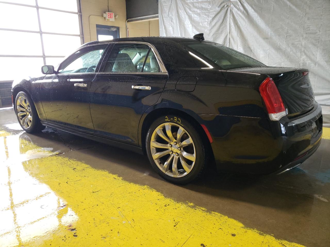 VIN 2C3CCAEG3JH137130 2018 CHRYSLER 300 no.2