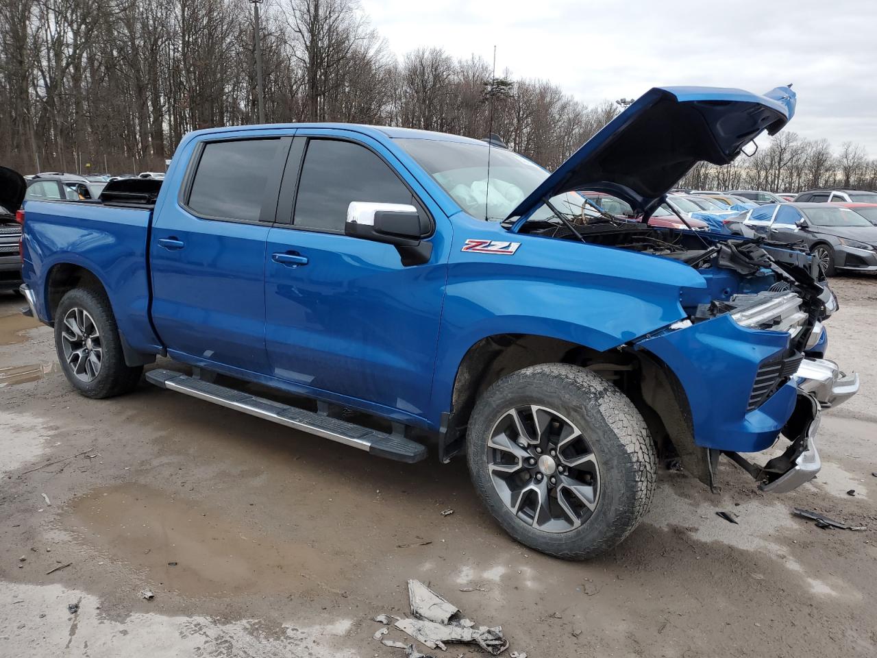 2022 Chevrolet Silverado - Image 4