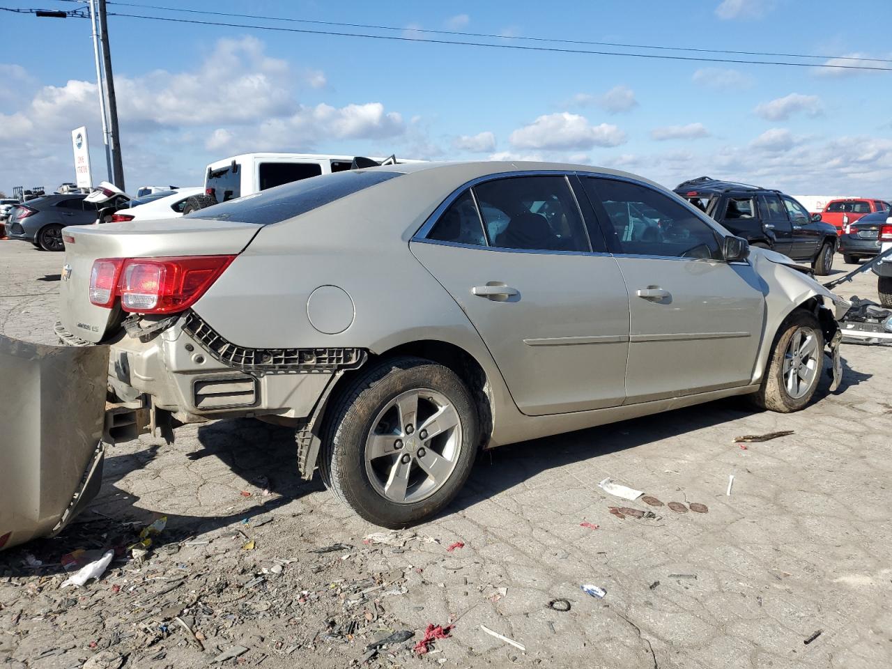 VIN 1G11B5SL3EF165590 2014 CHEVROLET MALIBU no.3