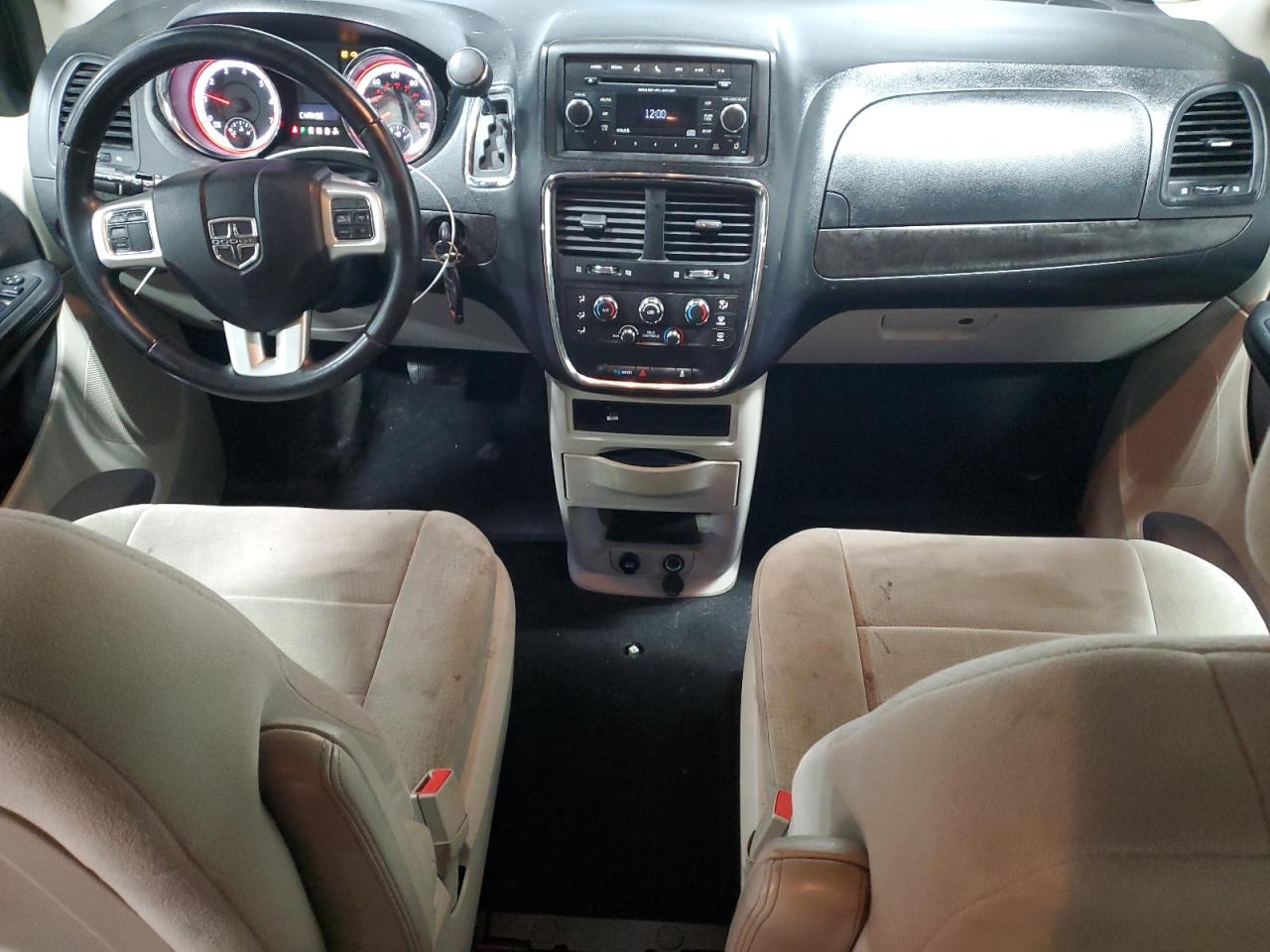 2014 Dodge Caravan - Image 8