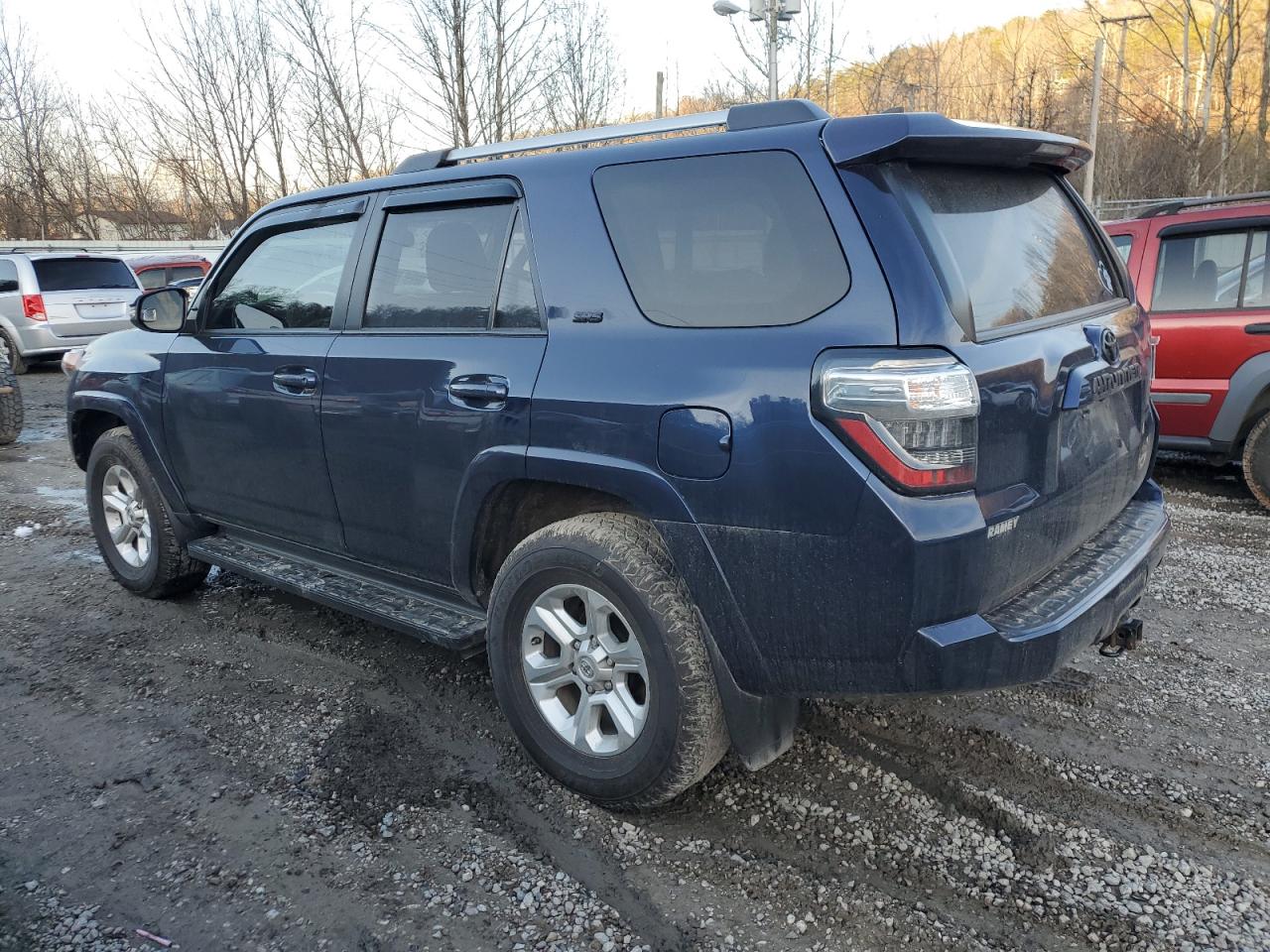 VIN JTEBU5JR9K5721152 2019 TOYOTA 4RUNNER no.2