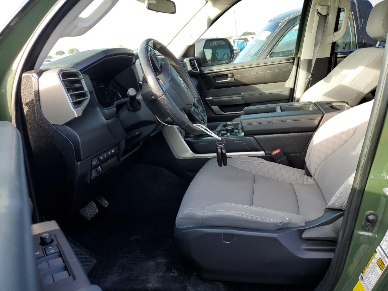 2023 Toyota Tundra - Image 7