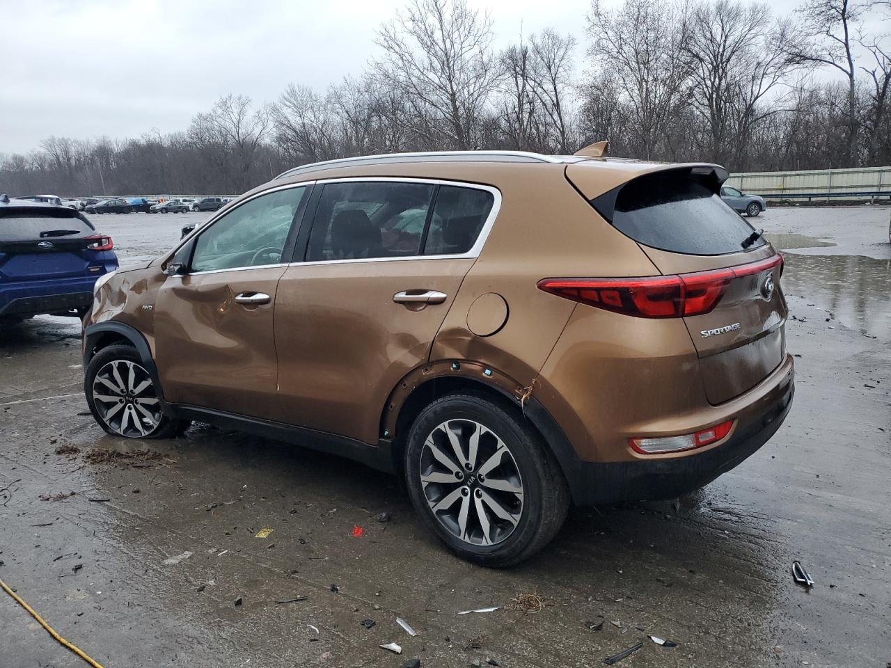 VIN KNDPNCAC4H7225843 2017 KIA SPORTAGE no.2