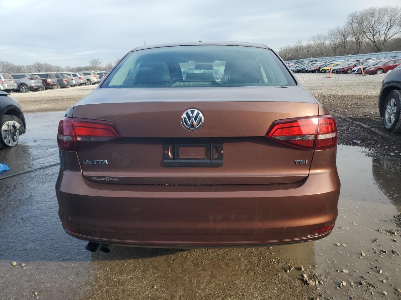 2016 Volkswagen Jetta - Image 6
