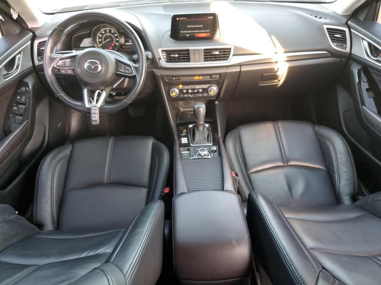 2017 Mazda 3 - Image 8