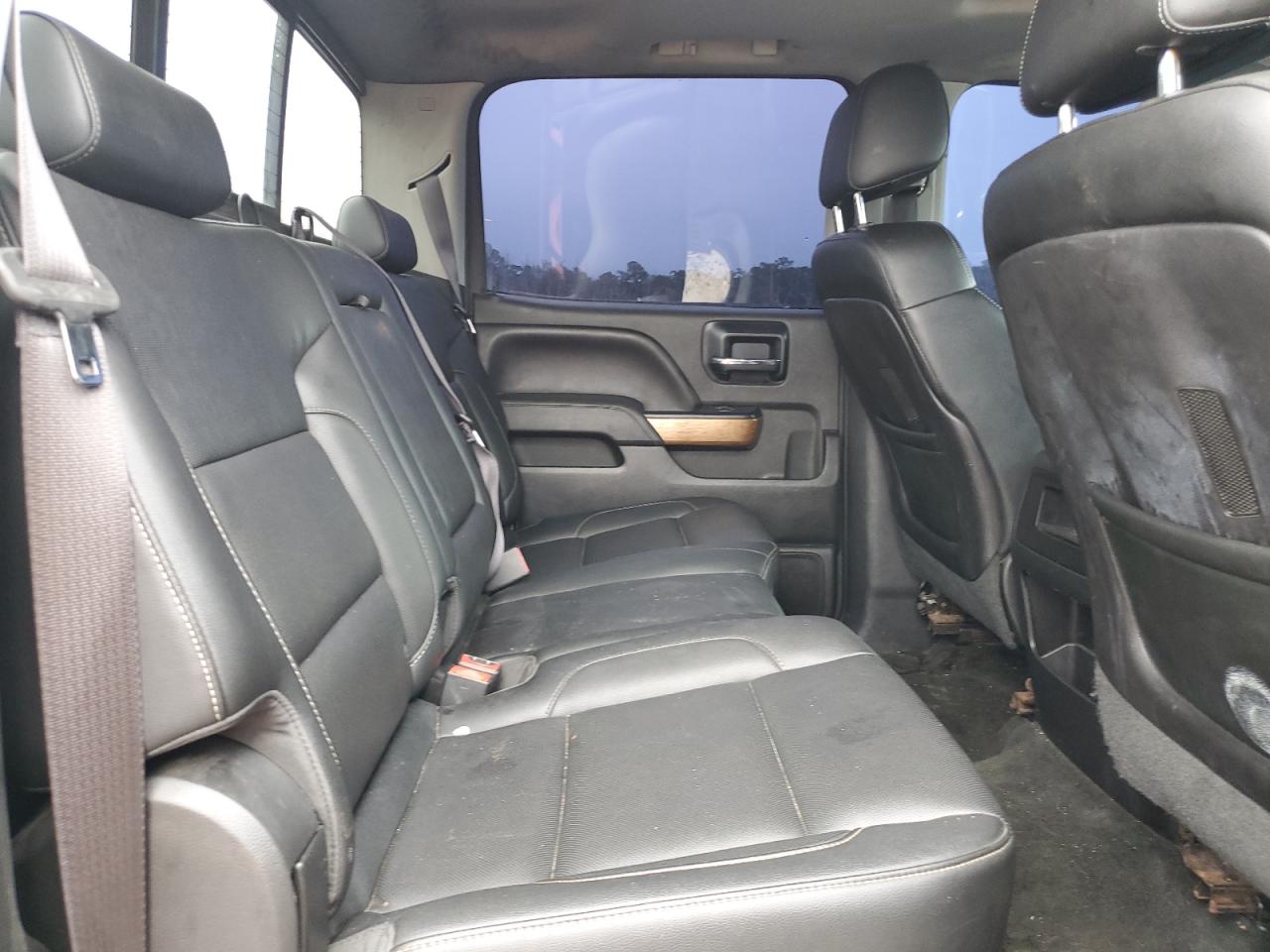 2014 Chevrolet Silverado - Image 10