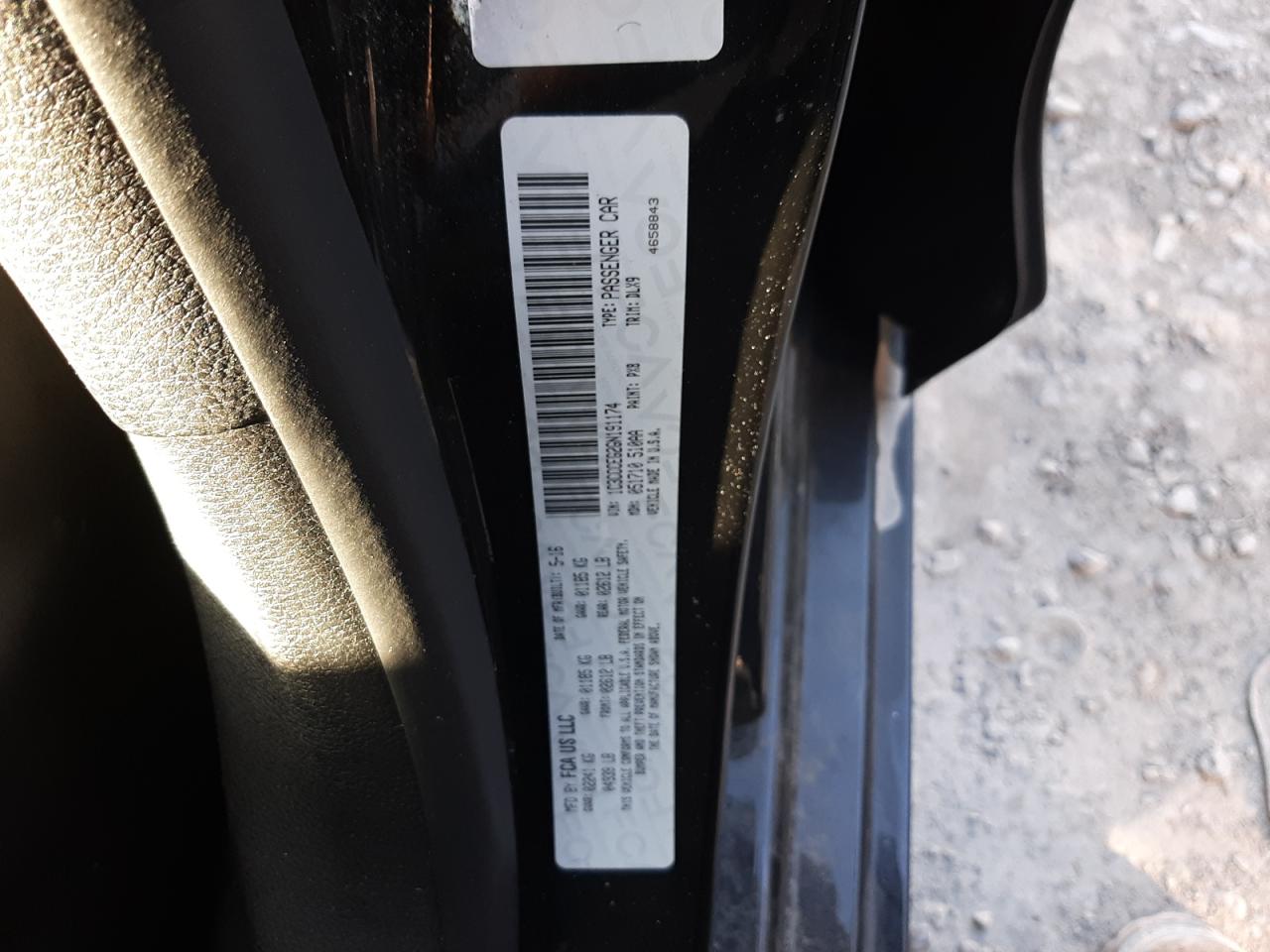 2016 Chrysler 200 - Image 12