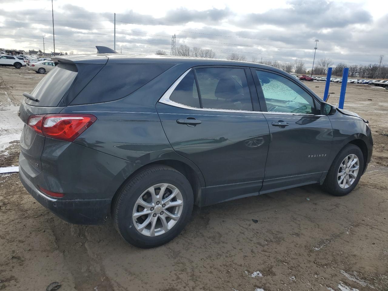 2020 Chevrolet Equinox - Image 3