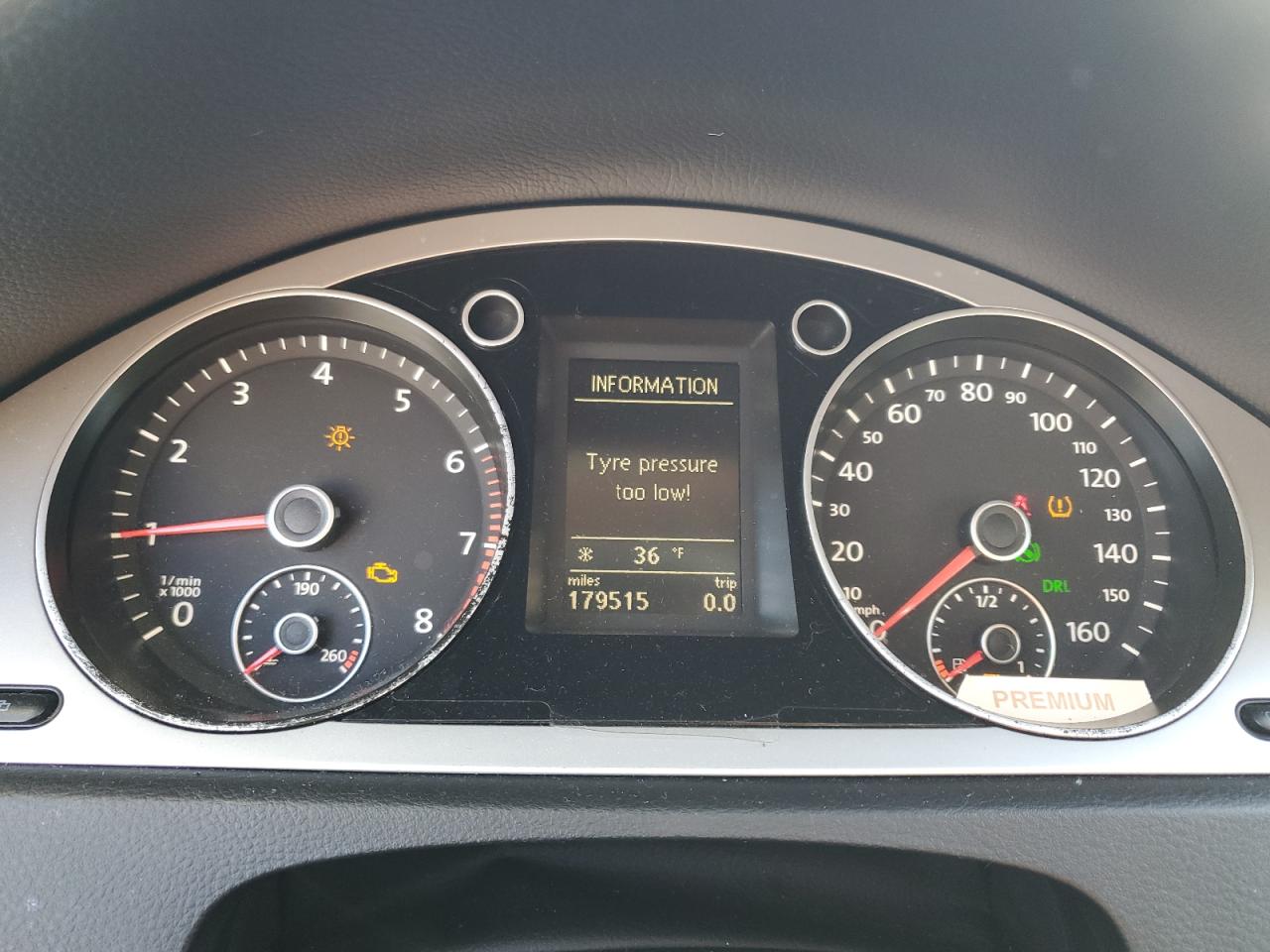 2010 Volkswagen Passat Komfort VIN: WVWJK7AN5AE140924 Lot: 84073904