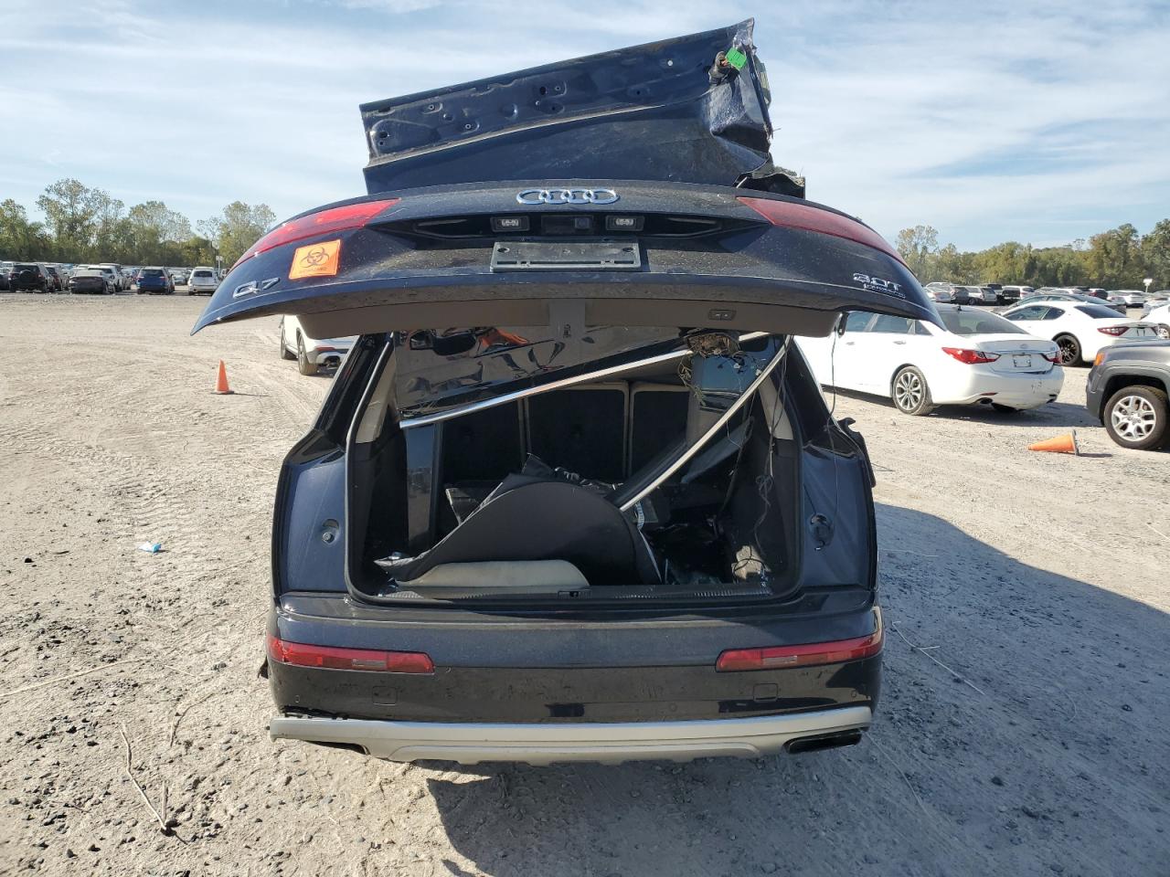 2017 Audi Q7 - Image 6