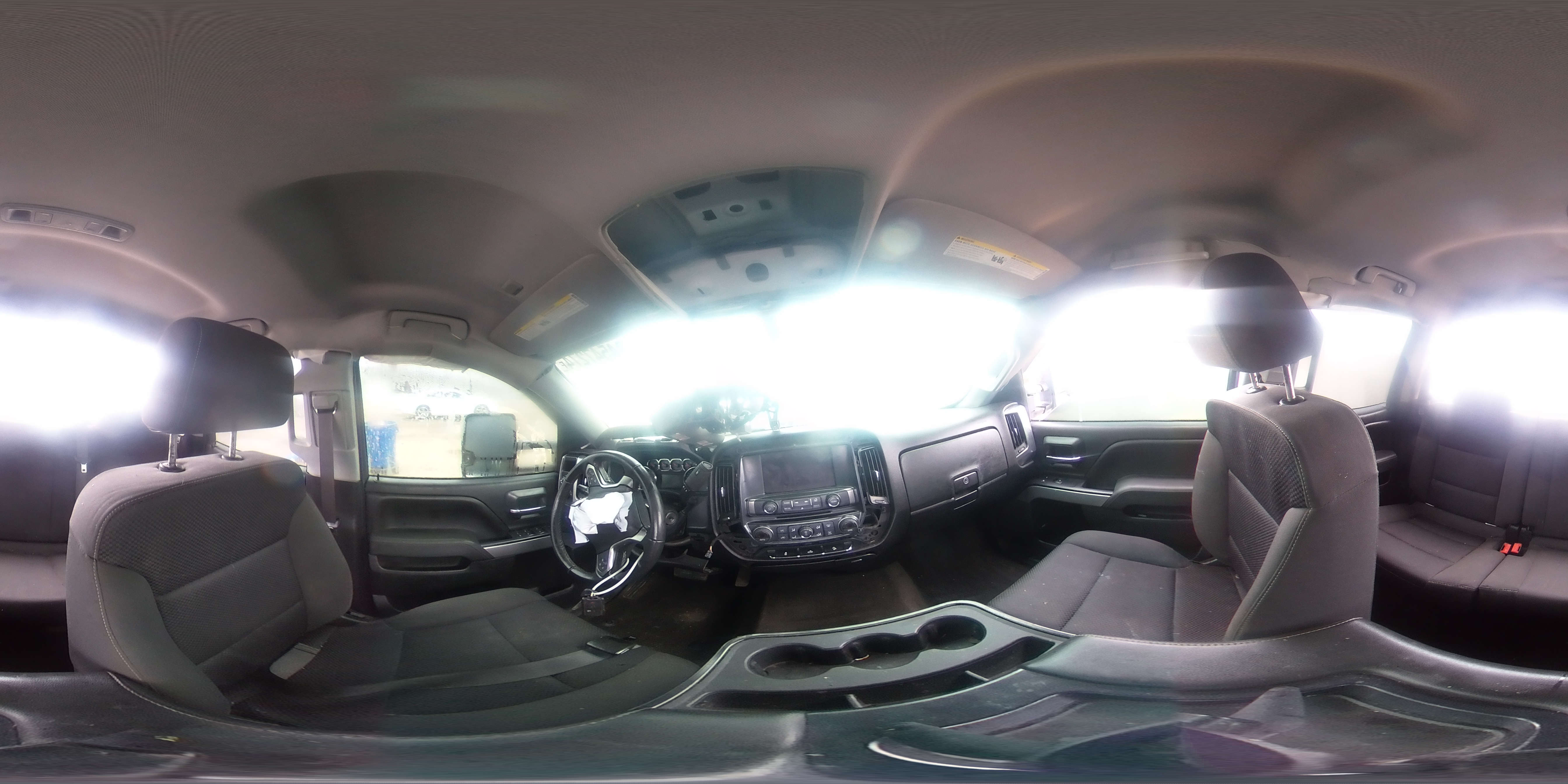 2016 Chevrolet Silverado - Image 13