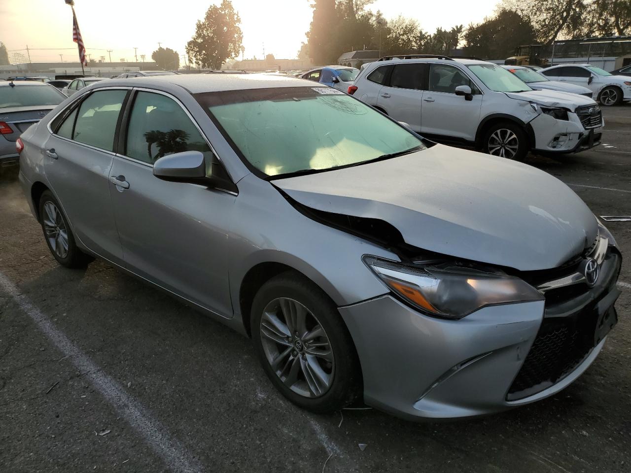 VIN 4T1BF1FK1GU145018 2016 TOYOTA CAMRY no.4