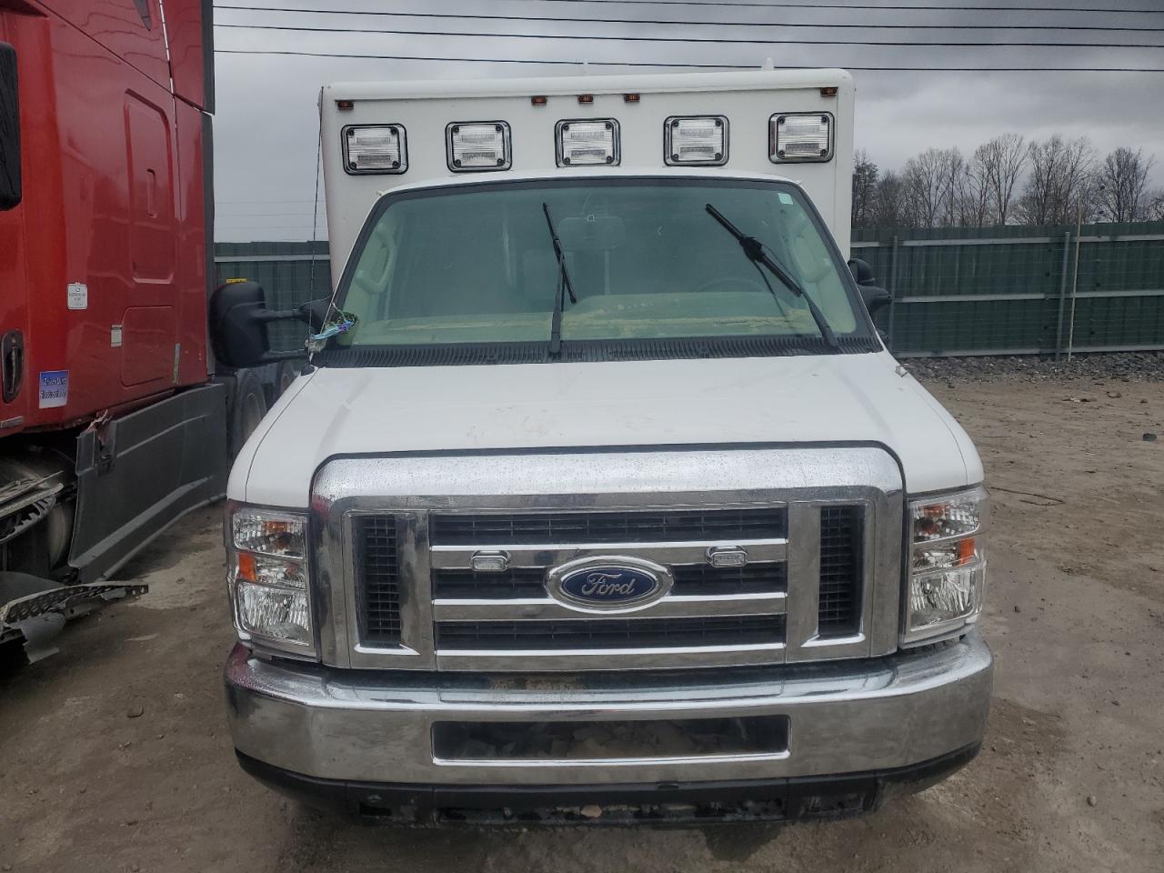 VIN 1FDWE3FS5KDC58639 2019 FORD ALL Models no.5