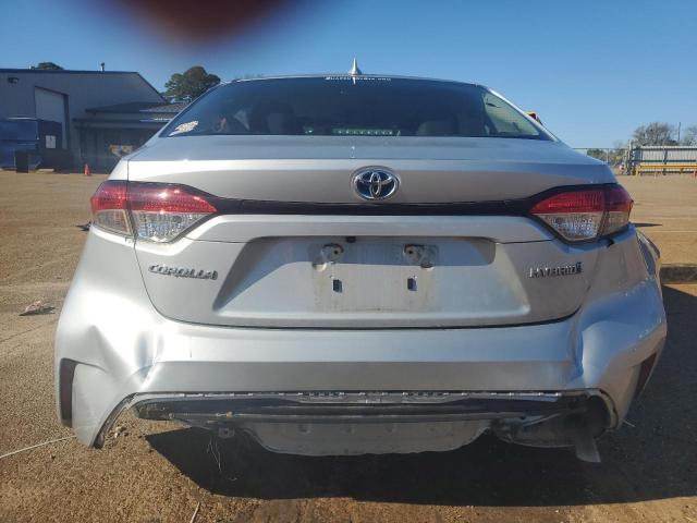  TOYOTA COROLLA 2022 Srebrny