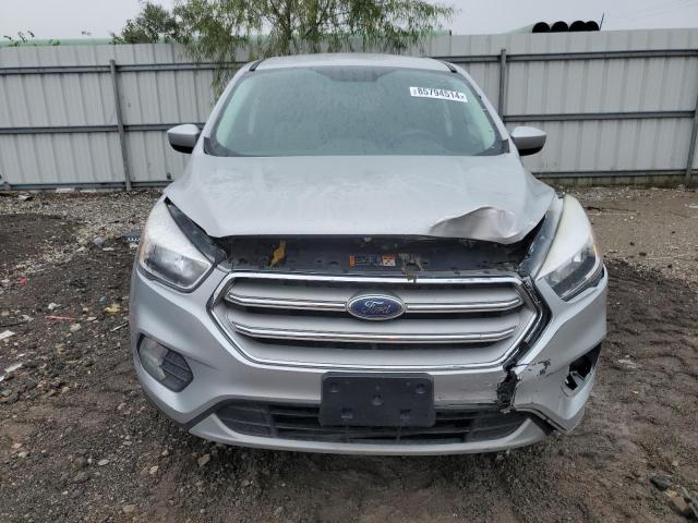  FORD ESCAPE 2019 Srebrny