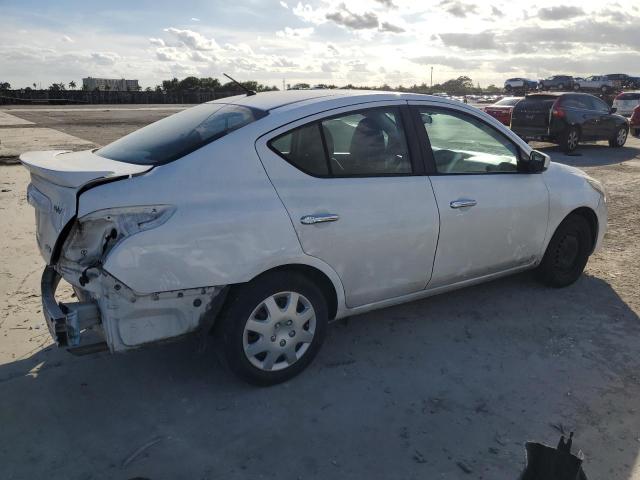  NISSAN VERSA 2015 Biały