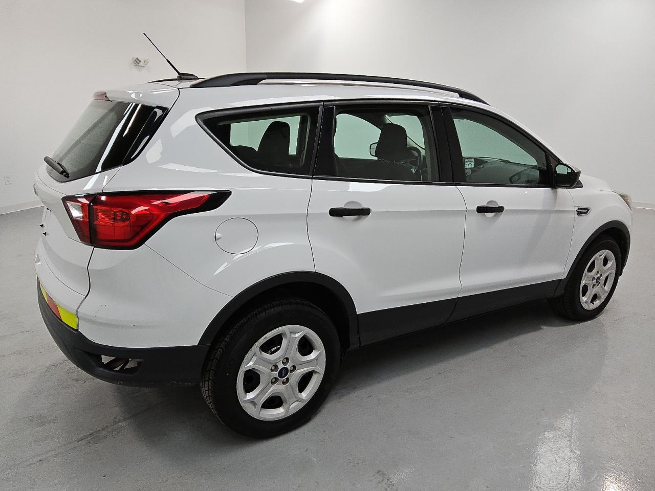 2019 Ford Escape - Image 3