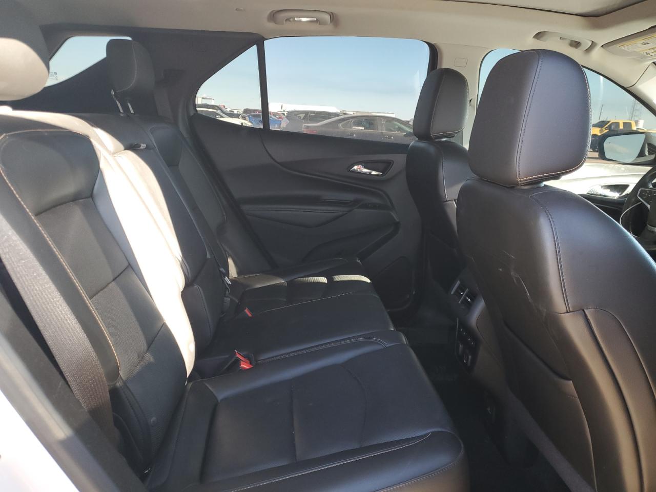 2018 Chevrolet Equinox - Image 11