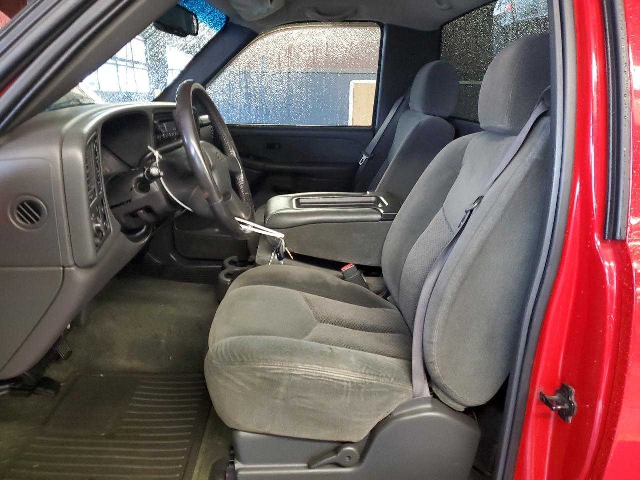 2003 Chevrolet Silverado - Image 7