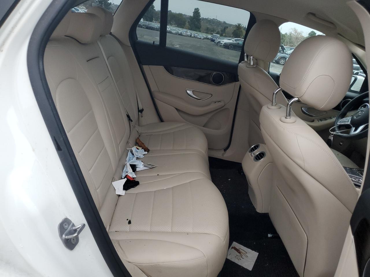 2020 Mercedes-Benz GLC - Image 11