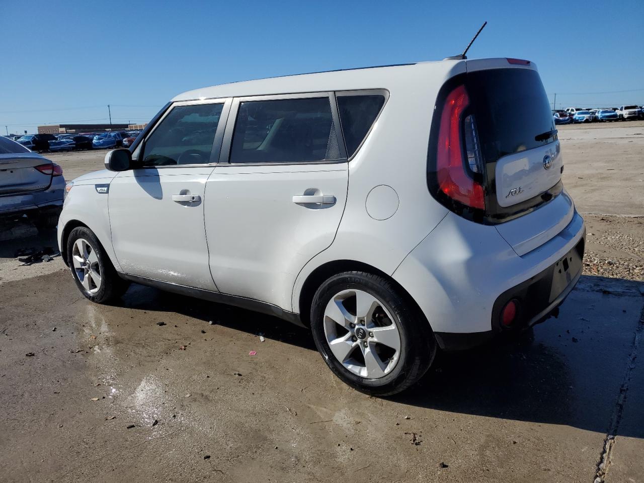 2019 Kia Soul - Image 2