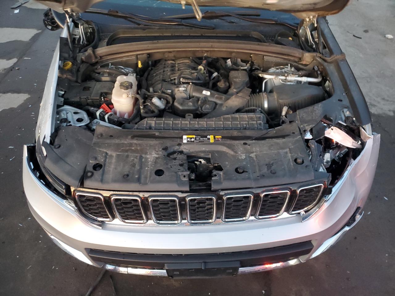 2021 Jeep Grand Cherokee - Image 12