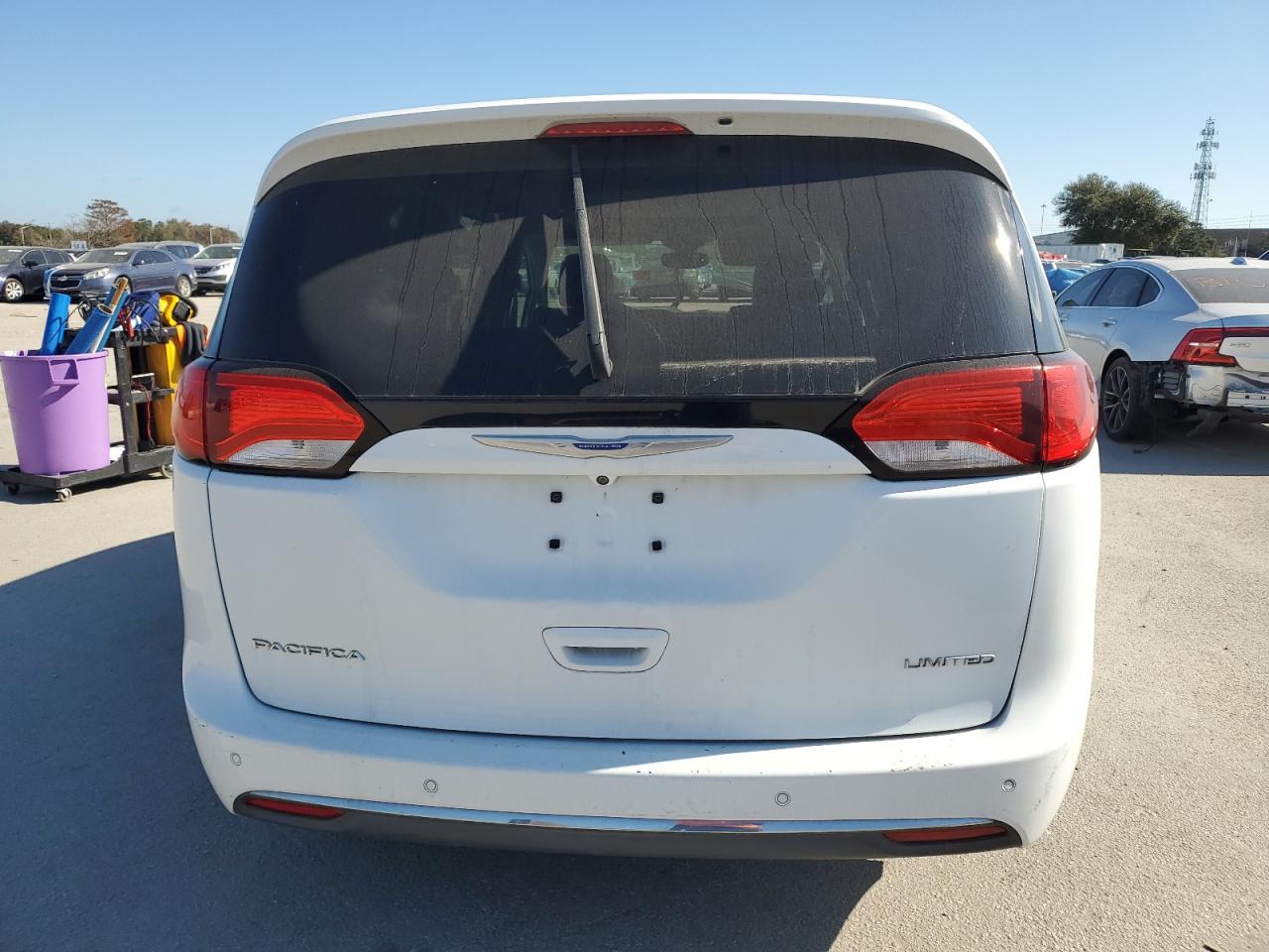 2018 Chrysler Pacifica Limited VIN: 2C4RC1GG2JR269163 Lot: 85670164