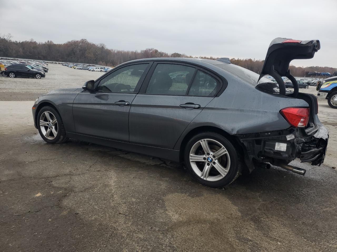 VIN WBA3B5G51DNS05614 2013 BMW 3 SERIES no.2