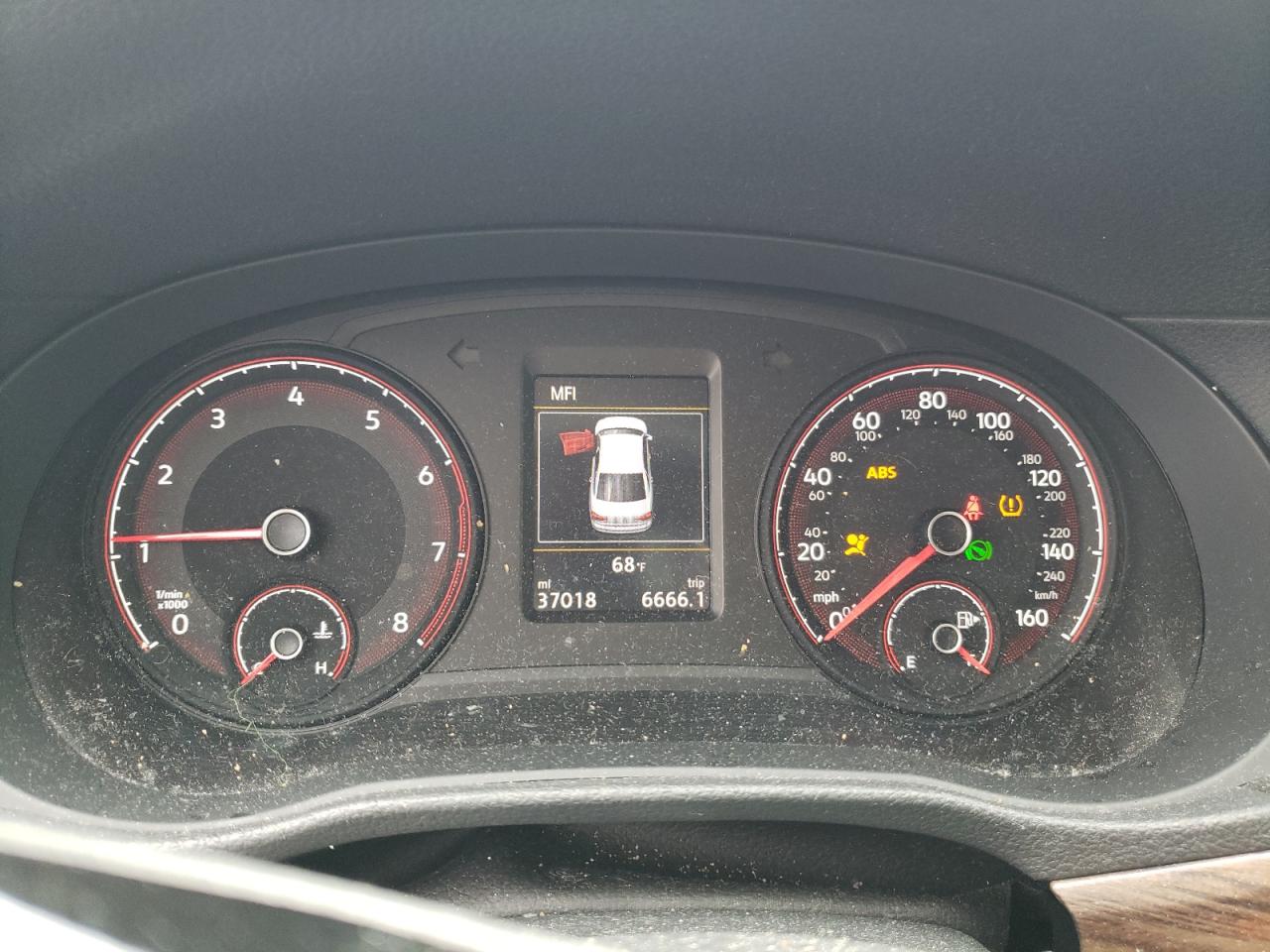 2022 Volkswagen Passat - Image 9
