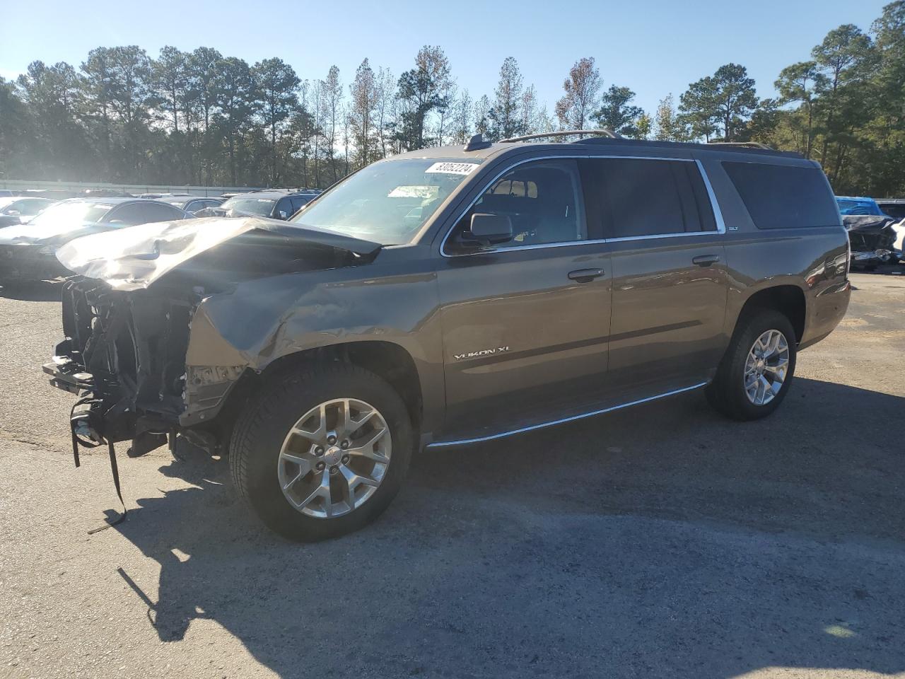 VIN 1GKS1GKC2GR389773 2016 GMC YUKON no.1