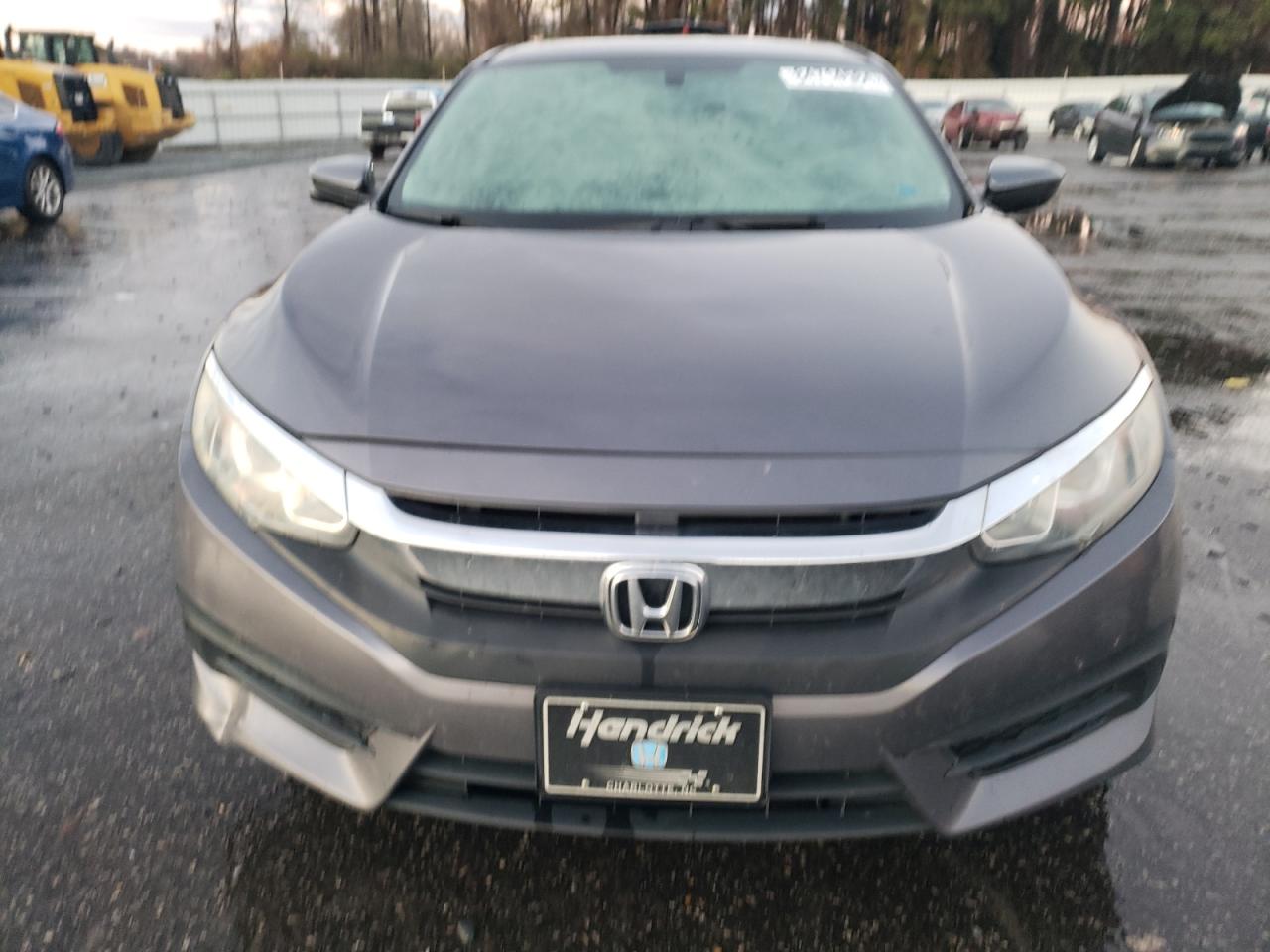 2016 Honda Civic - Image 5