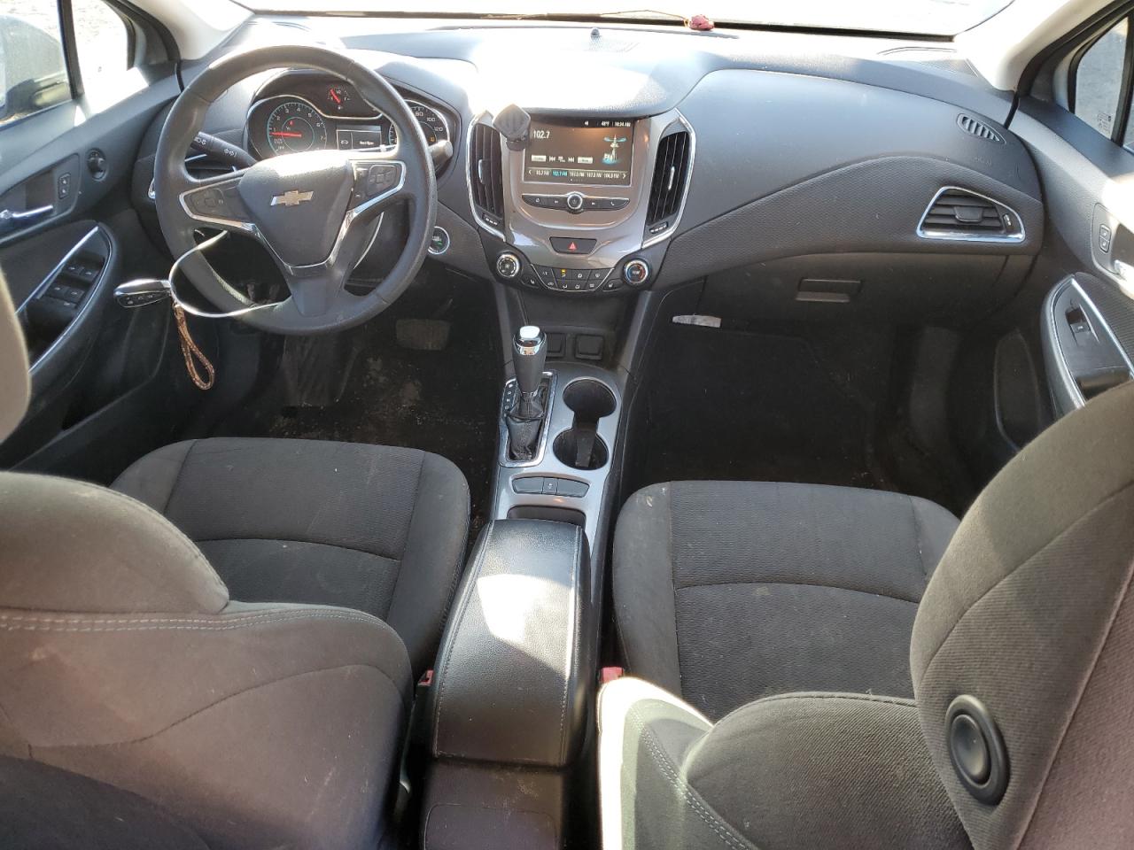 2017 Chevrolet Cruze - Image 8