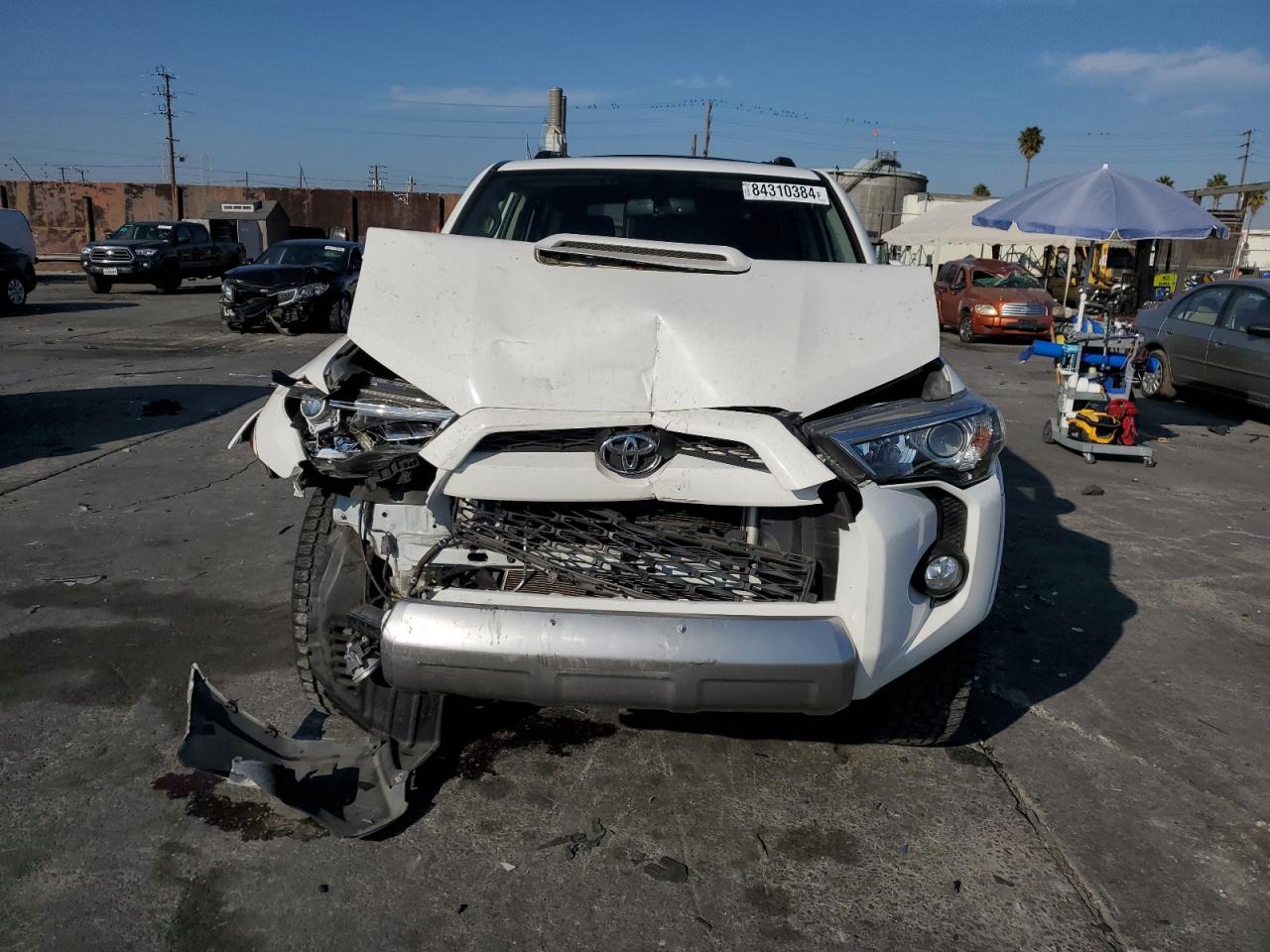 VIN JTEBU5JR7J5610257 2018 TOYOTA 4RUNNER no.5