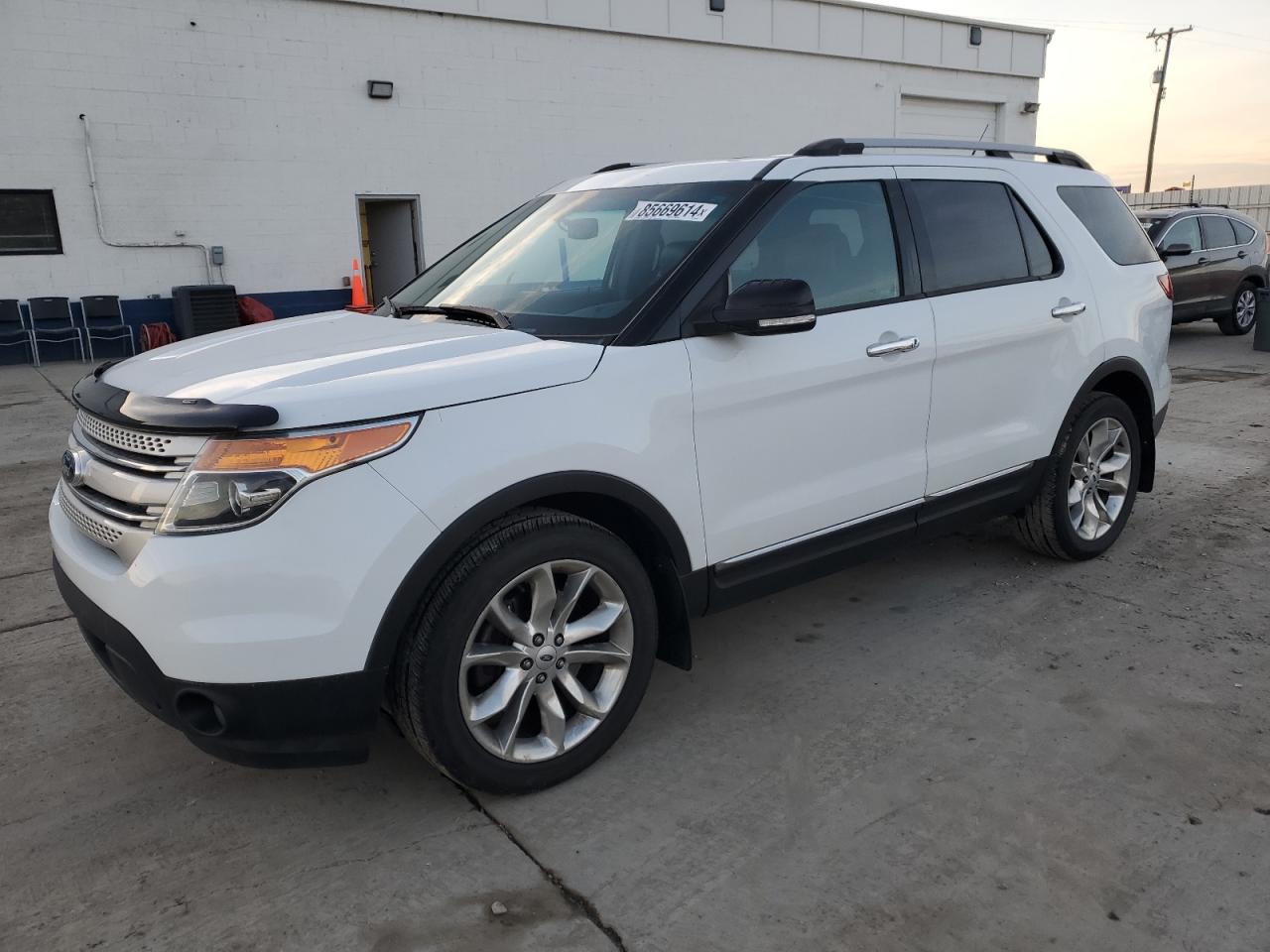 VIN 1FM5K8D88FGA26050 2015 FORD EXPLORER no.1