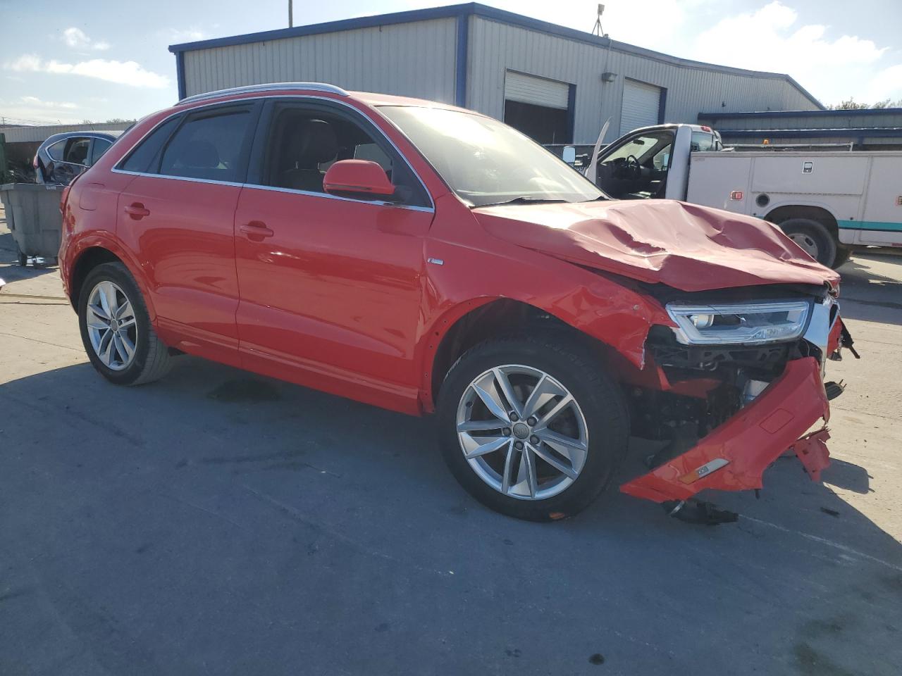 VIN WA1JCCFSXJR010628 2018 AUDI Q3 no.4