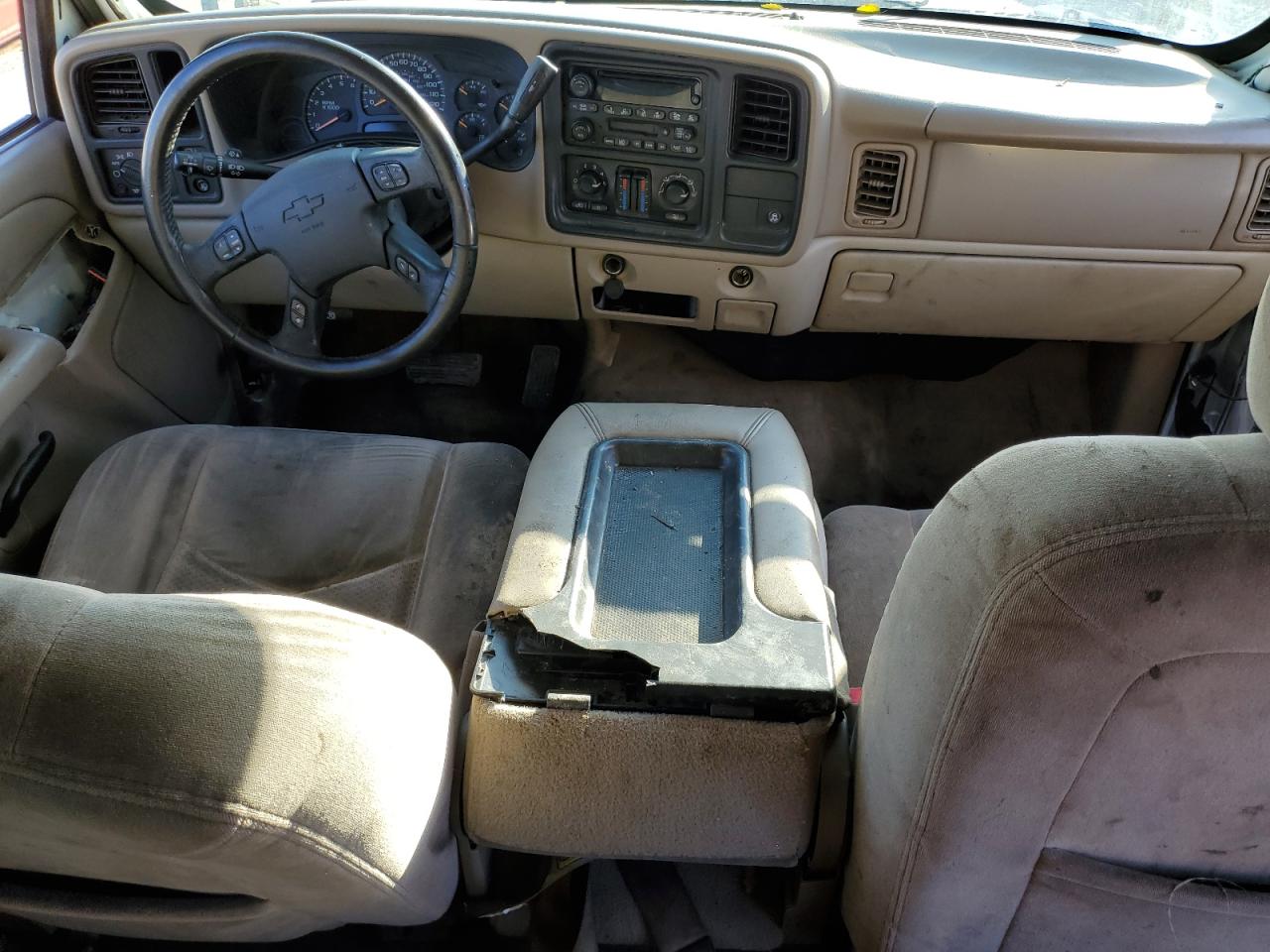 2005 Chevrolet Tahoe - Image 8
