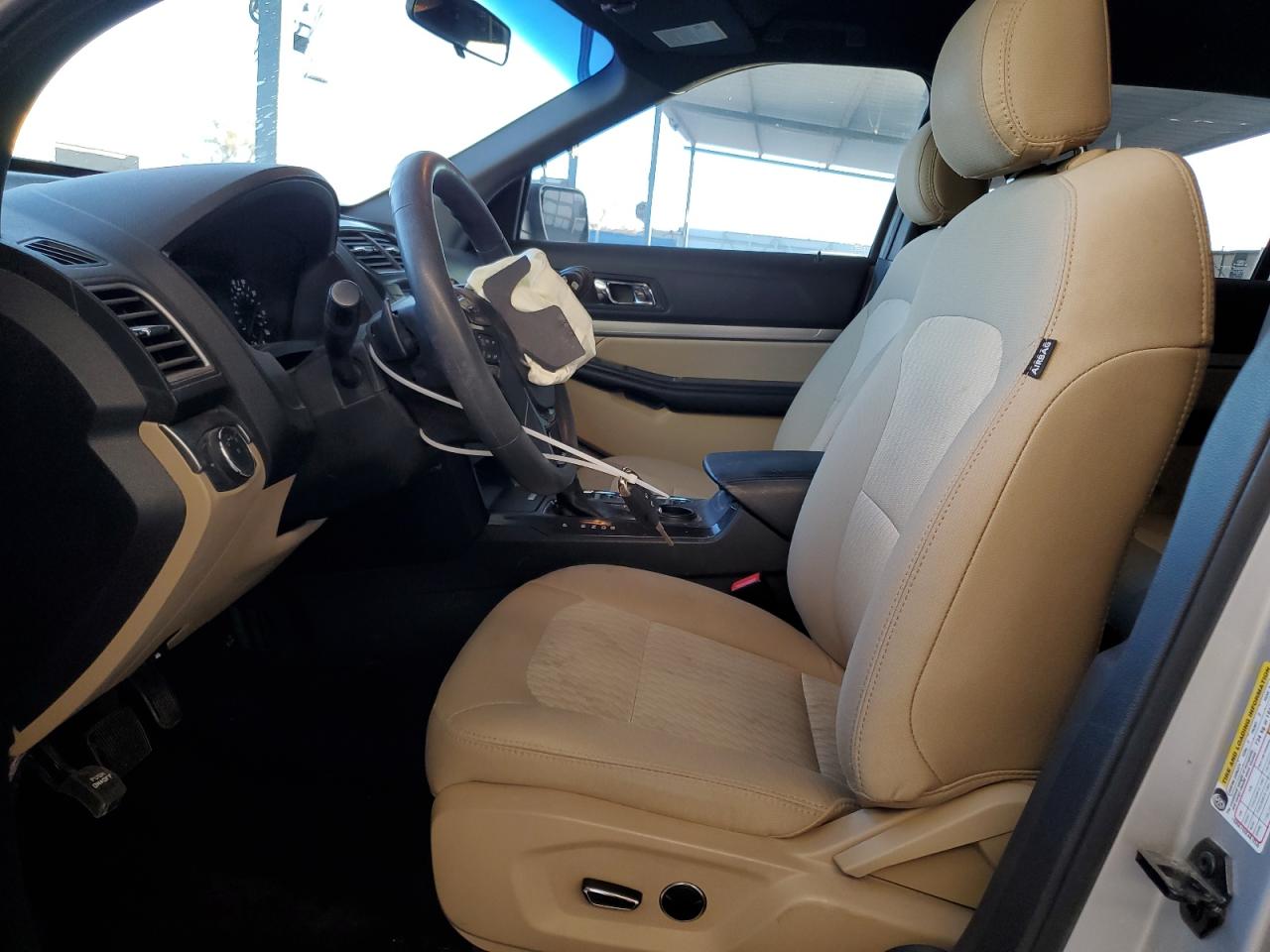 2017 Ford Explorer - Image 7