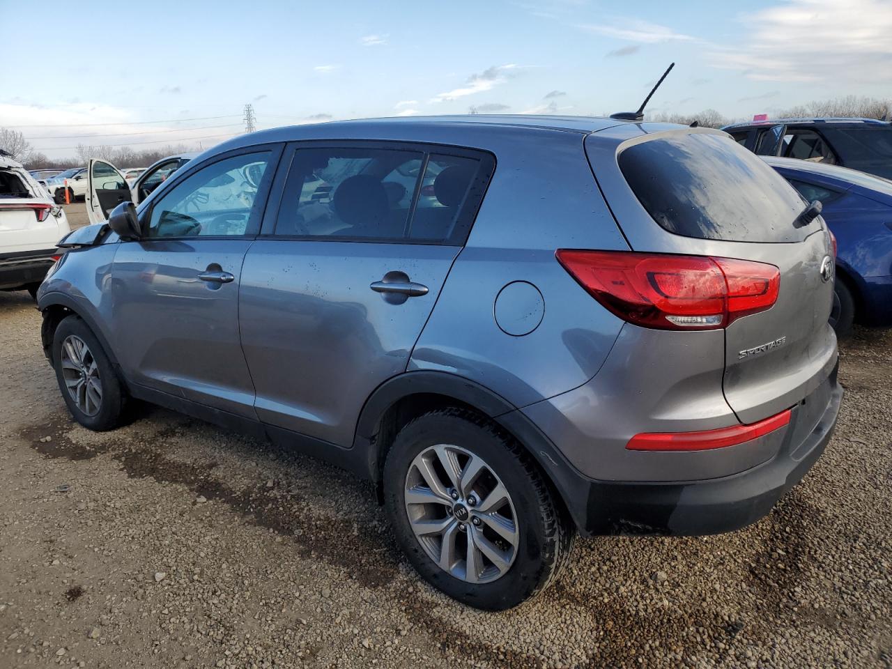 VIN KNDPB3AC2G7871017 2016 KIA SPORTAGE no.2