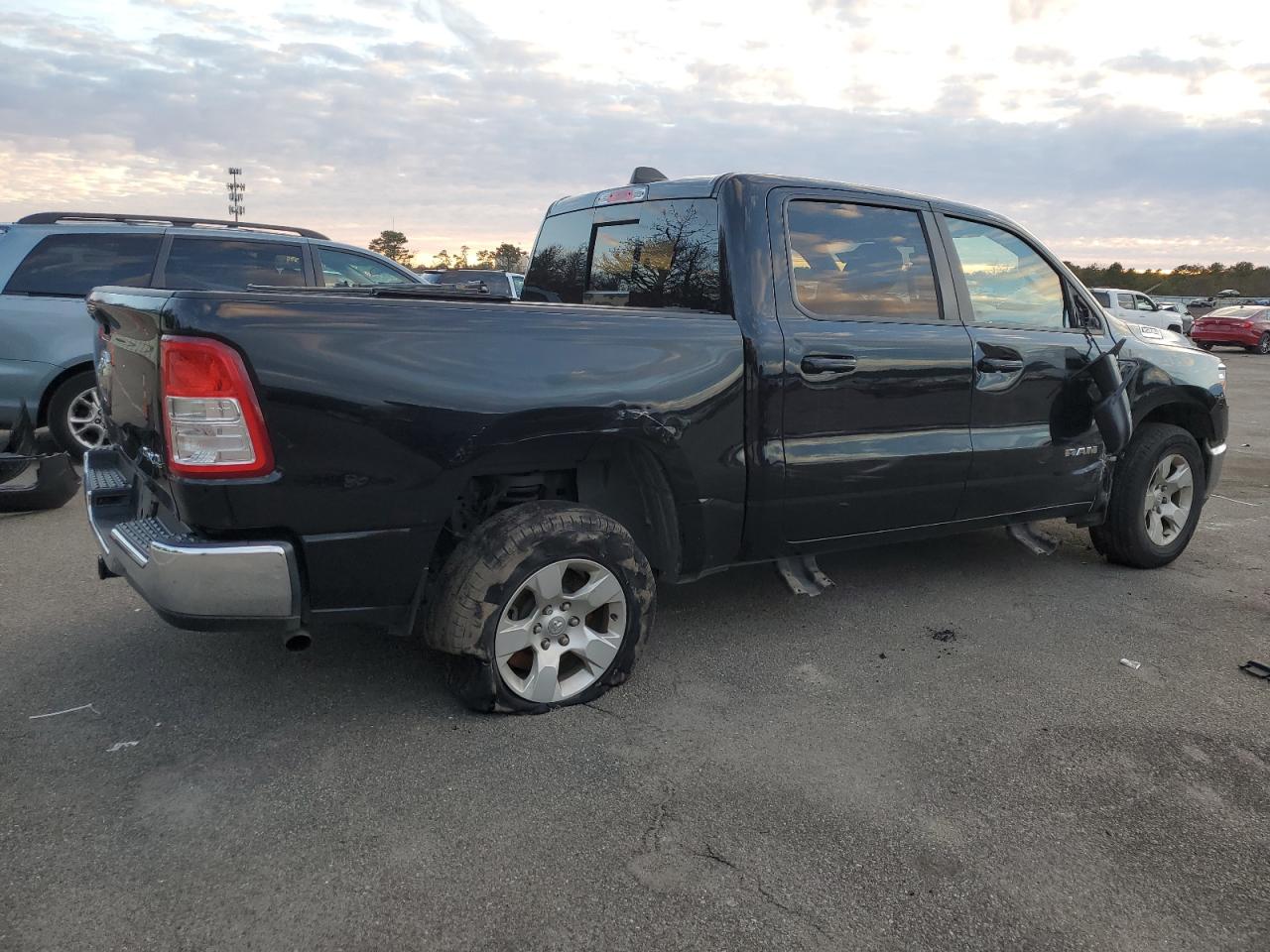 2021 RAM 1500 - Image 3
