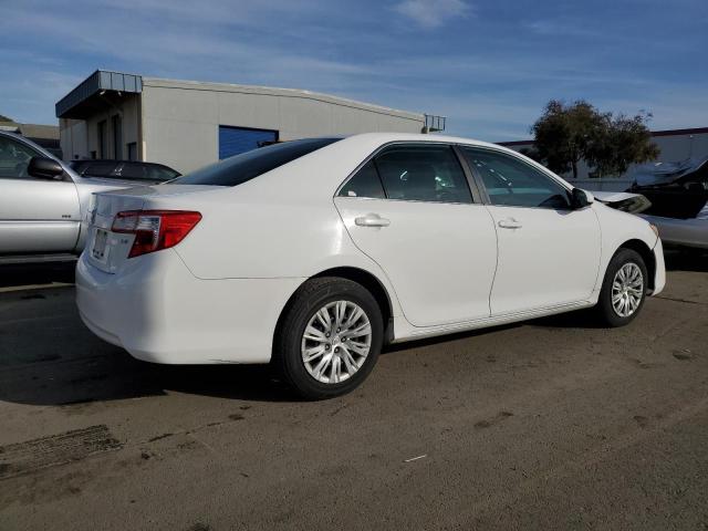 Седаны TOYOTA CAMRY 2013 Белый