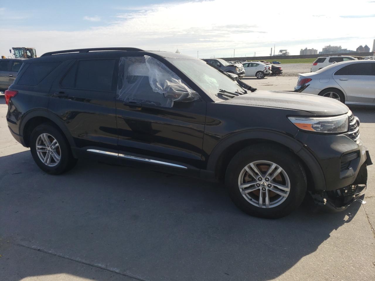 2021 Ford Explorer - Image 4